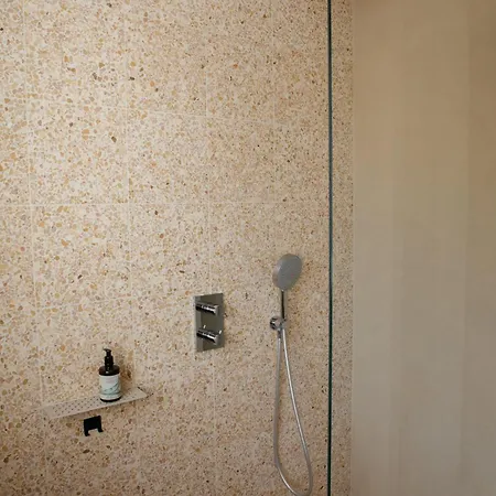 빌라 Spacious Family Walk To Sleeps 10 *