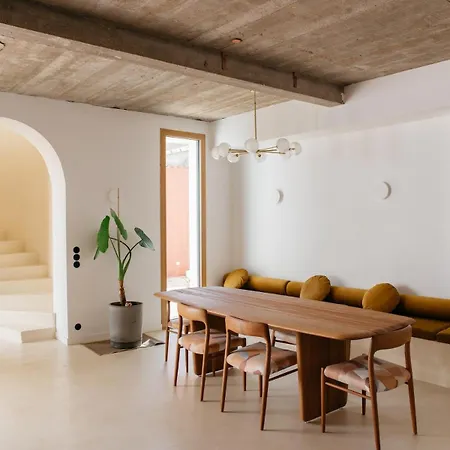 Spacious Family Walk To Sleeps 10