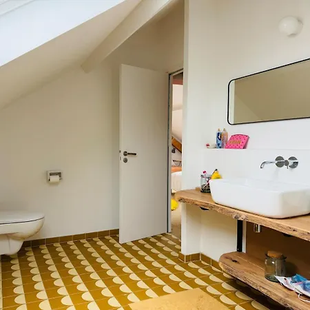 Spacious Family Walk To Sleeps 10