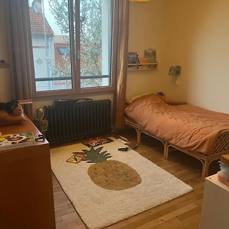 Spacious Family Walk To Sleeps 10 빌라