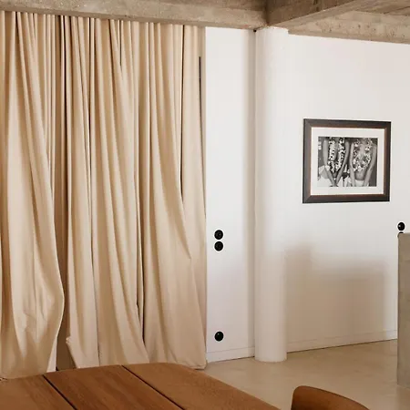 Spacious Family Walk To Sleeps 10 *